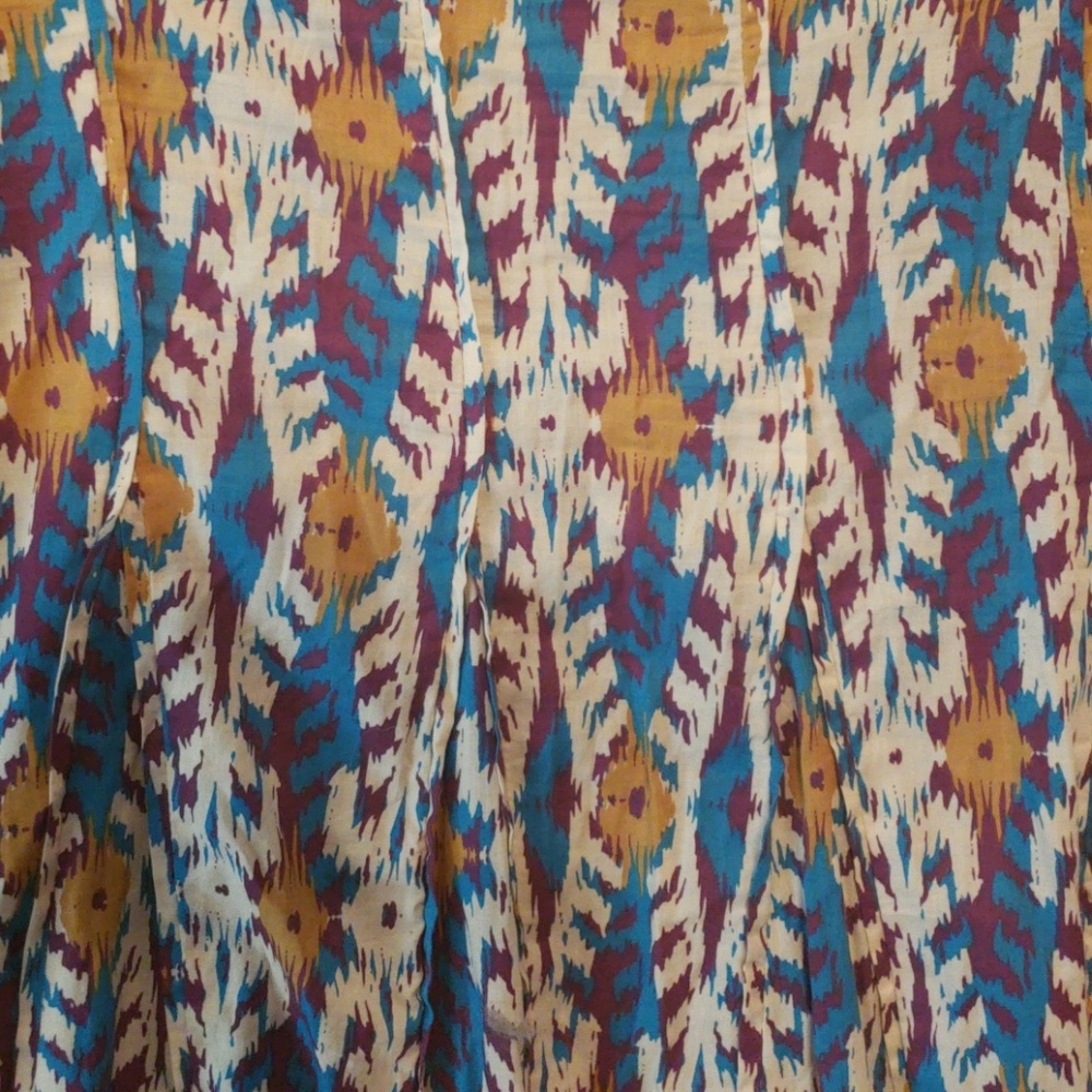 Skirt - Gorgeous Design - Picture 3 of 4